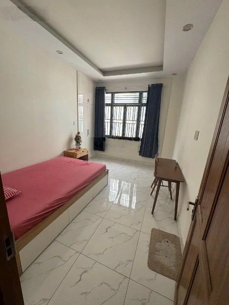 Bán nhà 4 tầng - khu dân cư hiện hữu không lo giải tỏa - đường Khánh Hội VIP Quận 4