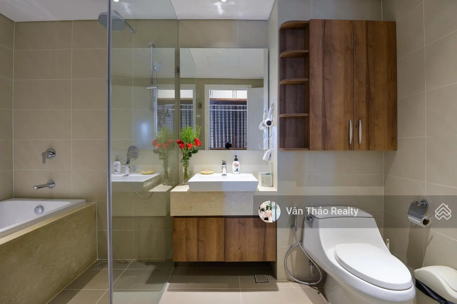 Full kính ngắm bình minh/ hoàng hôn cực đỉnh - căn hộ 1-2-3-4PN tiêu chuẩn Resort - ngay gần Quận 1