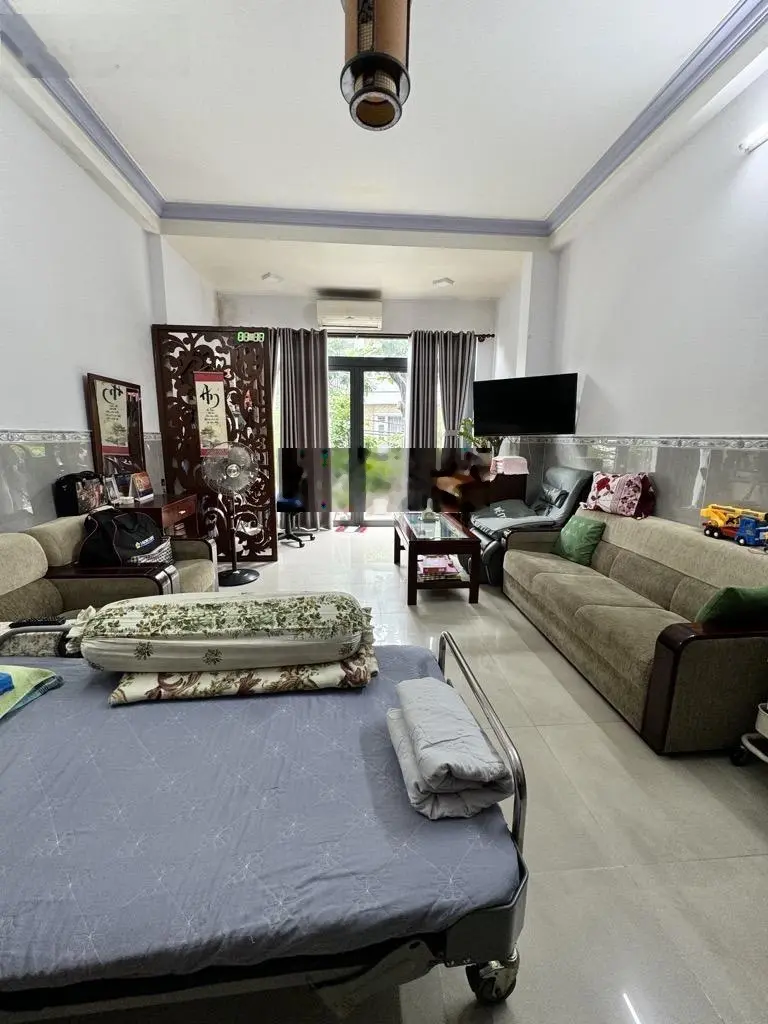Mặt tiền kinh doanh khu tên lửa -btđb - 4 tầng ~ 100m2 - có thang máy 350kg - chỉ nhĩnh 11tỷ.