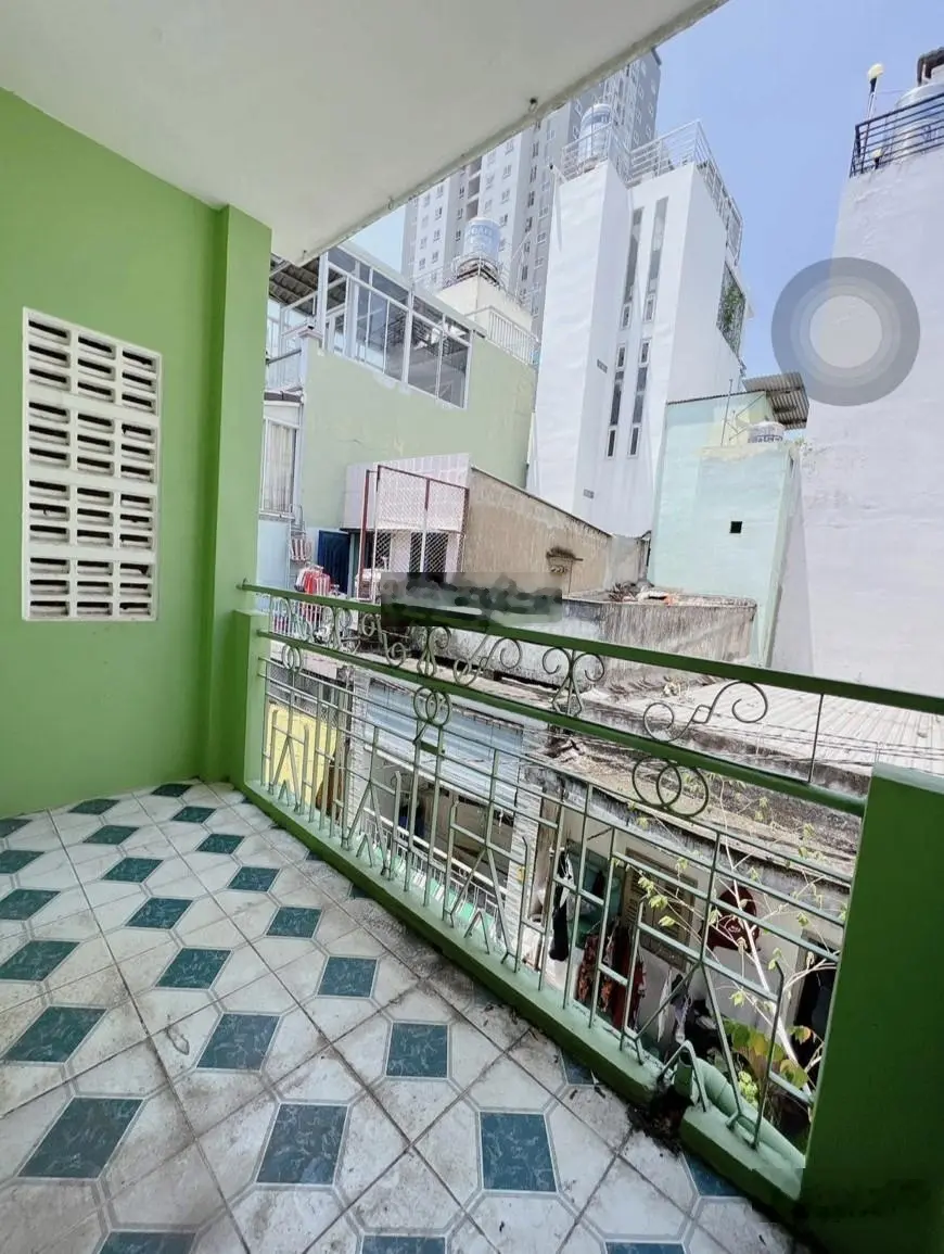 Bán nhà quận 4, 3 Tầng, hẻm 1/ khu dân cư hiện hữu, ngay chợ Xóm Chiếu, đường Đoàn Văn Bơ !