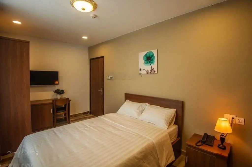 Chính chủ bán toà khách sạn Núi Thành 7 tầng 15 phòng thu nhập ổn định trăm triệu mỗi tháng