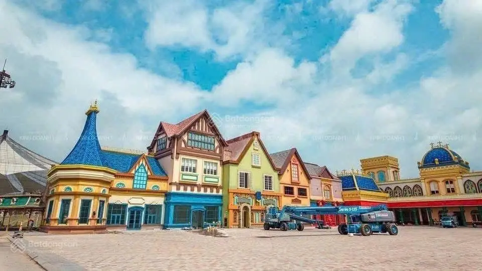 Bán Shophouse 3PN, 3WC Vinhomes Royal Island, Thủy Hà, Thủy Nguyên, Hải Phòng, 9,8 tỷ