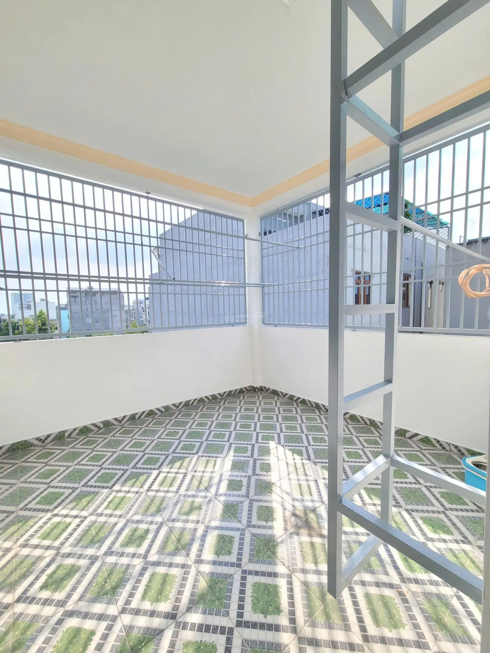 Bán nhà 1 trệt 2 lầu KDC Gần Làng Học ngang 4x16m chỉ 4ty3 TL, Đường Nhựa 13m vỉa hè cây xanh