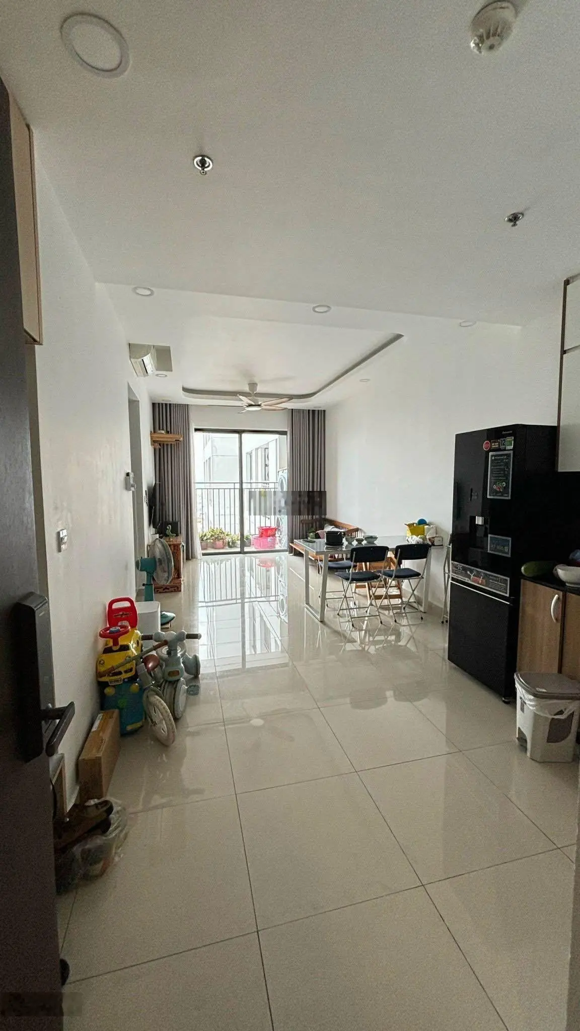 Bán căn hộ Newton Residence, 2PN, 75m2, nội thất, tầng 17, ban công Đông Nam giá: 5 Tỷ 1 TL