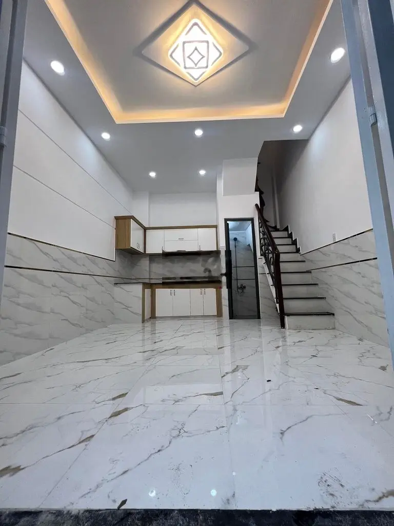 Bán gấp nhà 2 lầu đúc kiên cố đường Bình Thành, Bình Tân, giá 1,68 tỷ