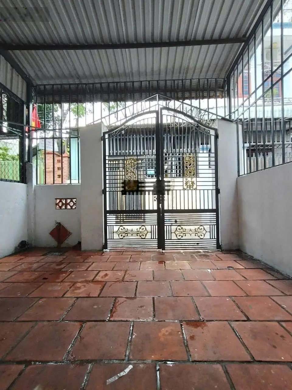 Nhà cấp 4 và 5 phòng trọ gần ngã ba ông xã giá 3 tỷ 300 triệu