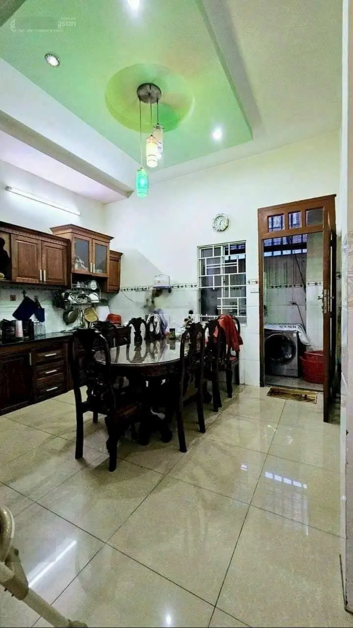 Nhà măt tiền kinh doanh 4 tầng 4,2x22m2 TRƯỜNG THỌ, THỦ ĐỨC