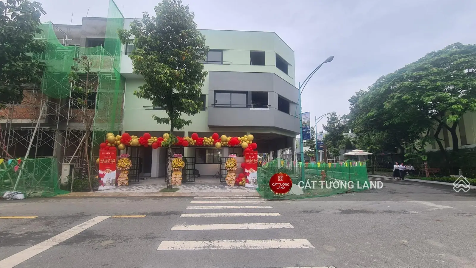 Bán nhà phố J Home thiết kế sang trọng, tiện ích toàn diện, chiết khấu 4%, tặng 8 chỉ vàng SJC