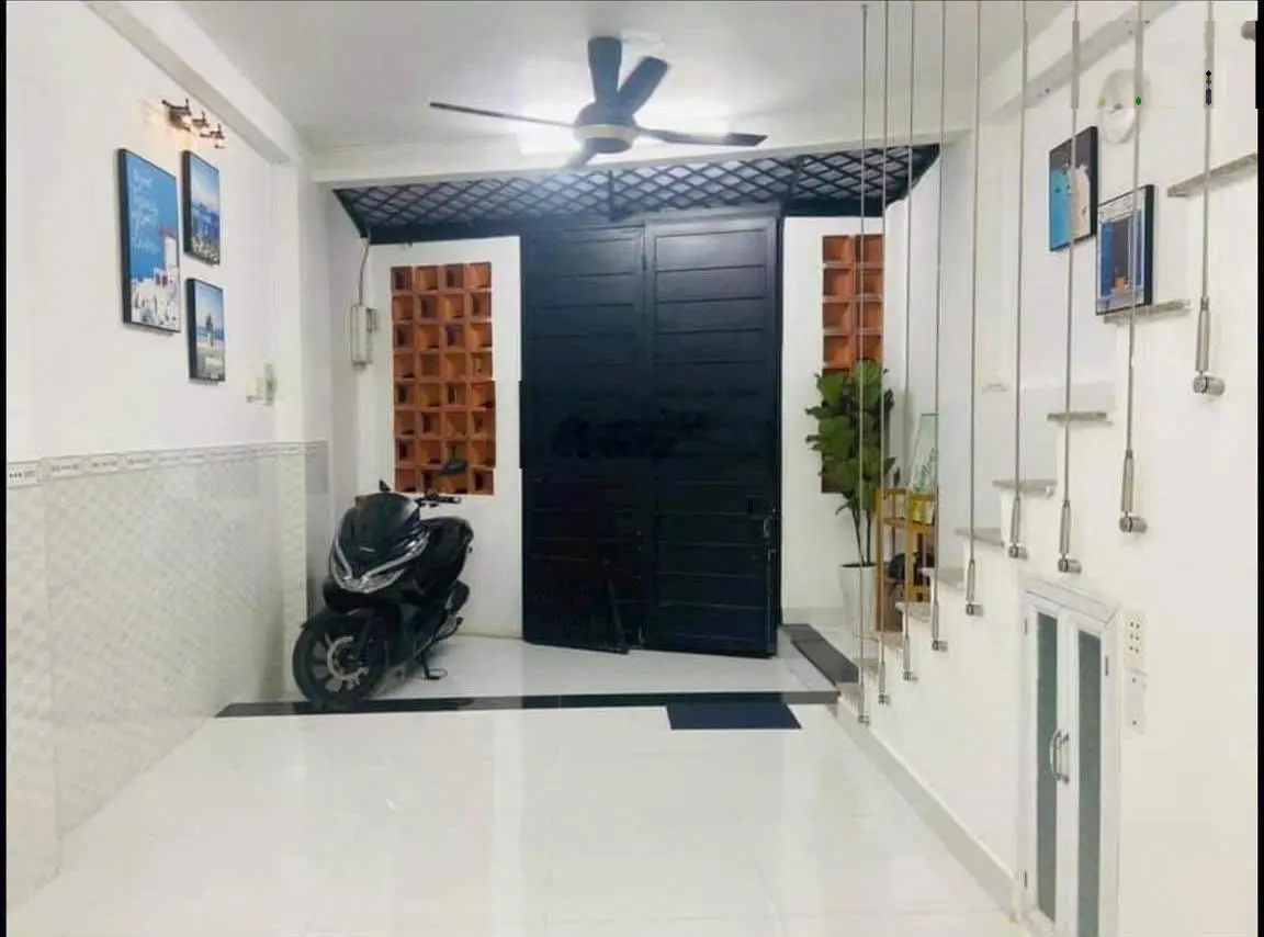 Cần bán gấp nhà gần HXH Quốc Lộ 13, P. 26, 27m2, 4,15 tỷ TL, LH 0908 274 ***