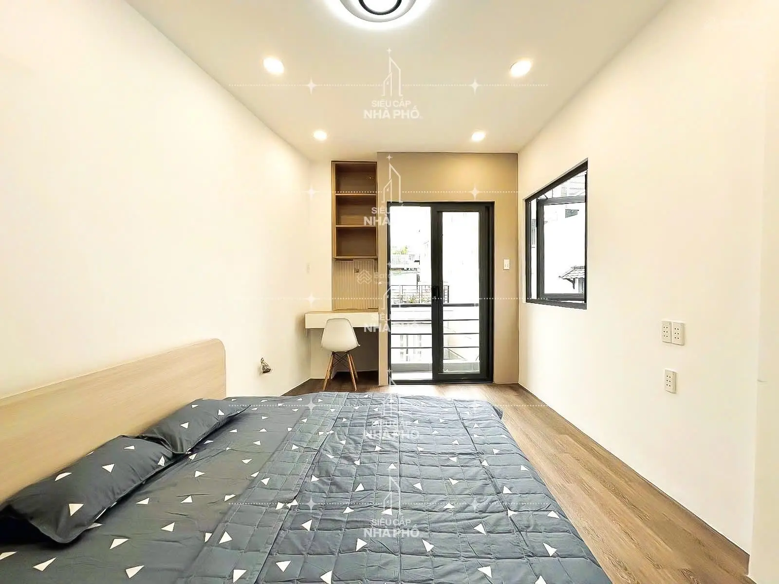 Cực đỉnh tại Thích Quảng Đức, Phú Nhuận - Nhà Siêu đẹp full nội thất 64m2 - 4 tầng - nở hậu