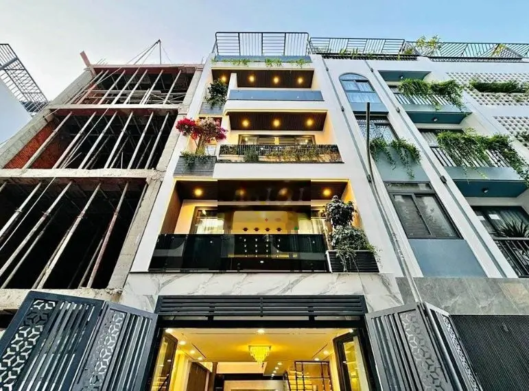 Siêu Phẩm mới nhất 3 lầu đẹp rẻ LÊ TRọng Tấn HCM