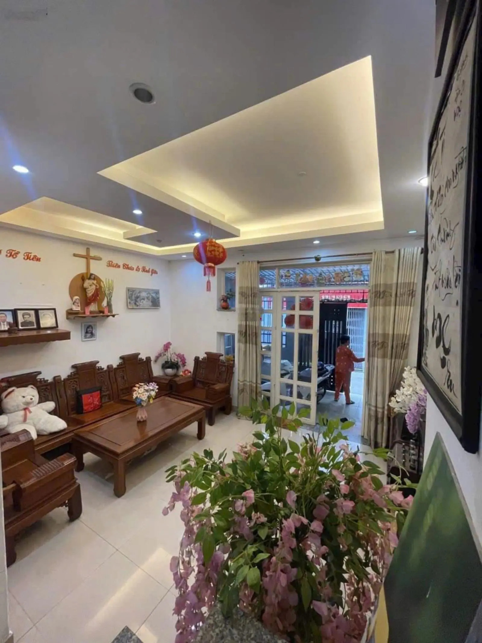 Bán gấp nhà Nguyễn Văn Mai-Võ Thị Sáu-Q3, 75,6m2/ 3tỷ85. Gần THPT Nguyễn Thị Diệu cho thuê 30tr/th