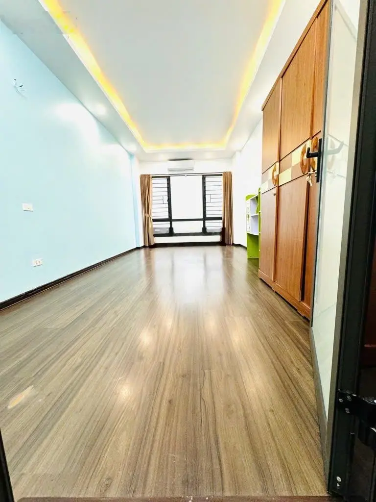 Phố Minh Khai : 38m2 x 5 Tầng ( 3 PN )- Full nội thất Mặt tiền sáng | 5,45 Tỷ
