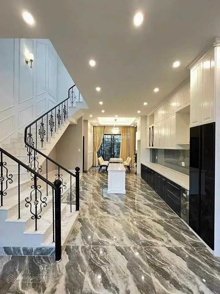Bán nhà riêng tại Võ Văn Tần, 15 tỷ, 60m2, 4PN, 4WC, 2 tầng, Q3, HCM