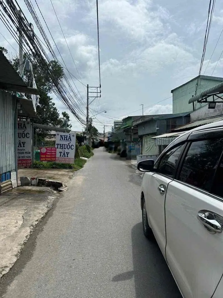 Bán gấp dãy trọ ngay nhà thờ bến sắn thu nhập 14tr giá 2ty7