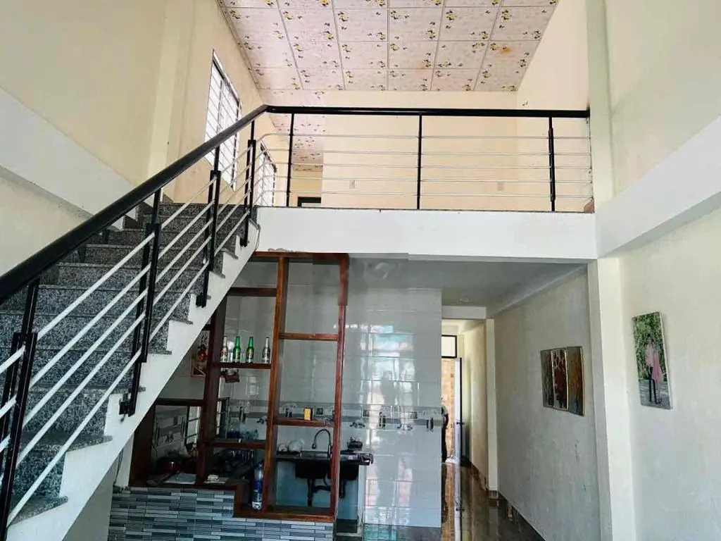 Cần bán nhà gác lửng phù hợp với các cặp vợ chồng muốn ra riêng