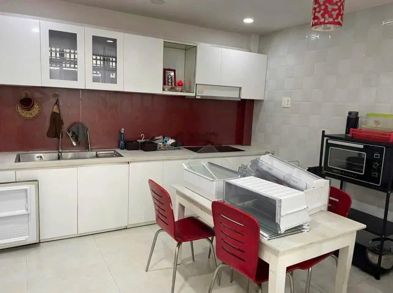 Bán nhà 3 tầng mặt tiền đường Âu Cơ trung tâm thành phố