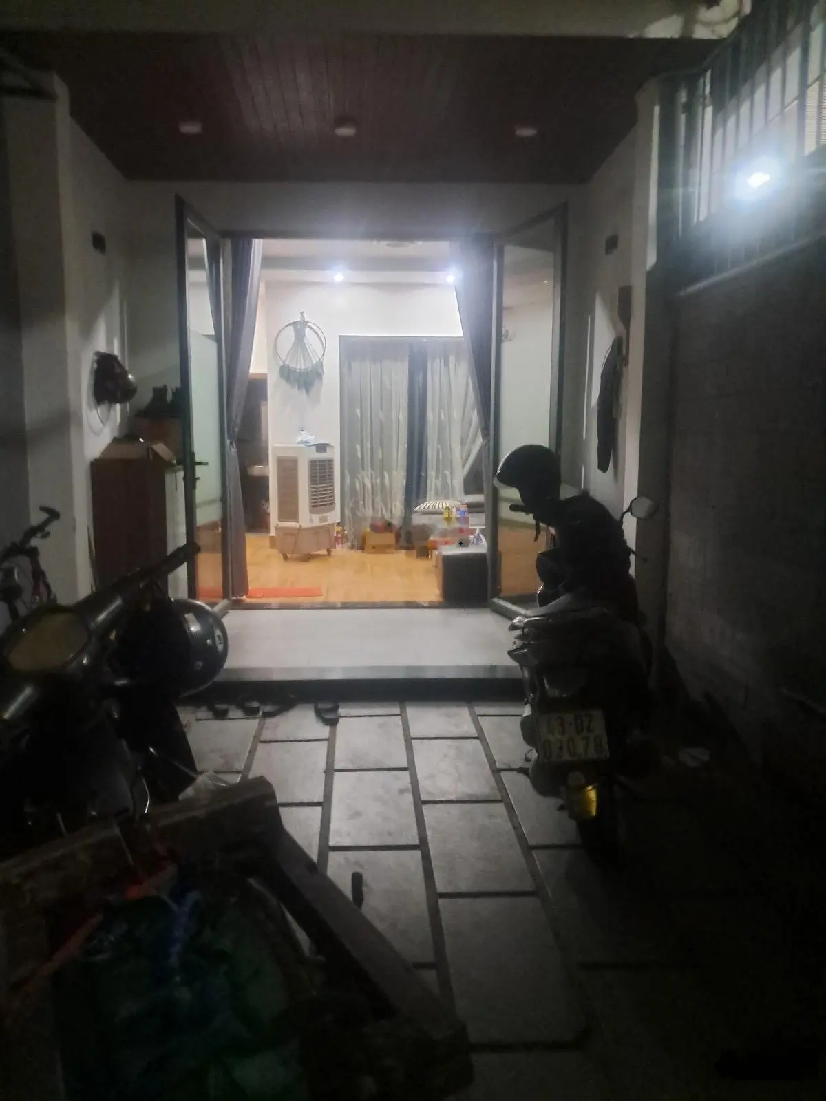 Bán nhà 2tầng hơn 60m2 - k.Hoàng Diệu - 2tỷ900 (còn thương lượng)