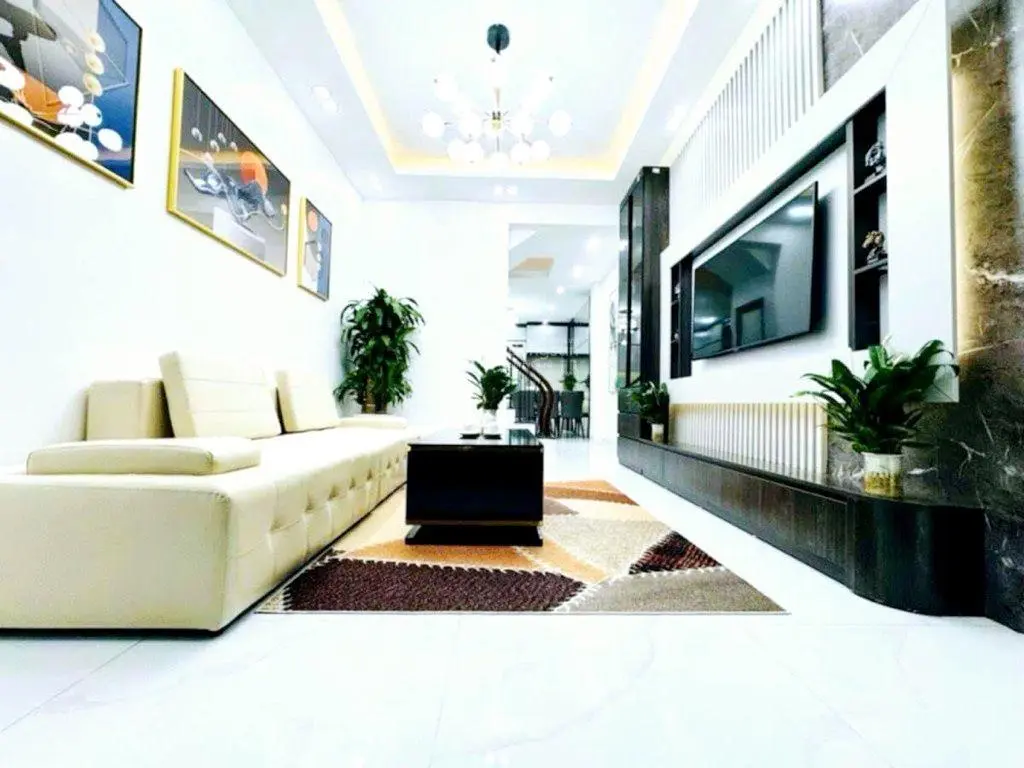 Nhà mới đẹp, Hoàng Văn Thái, 5 phòng ngủ, 38m2, 4 tầng, Mercedes đỗ cổng, chỉ nhỉnh 6 tỷ
