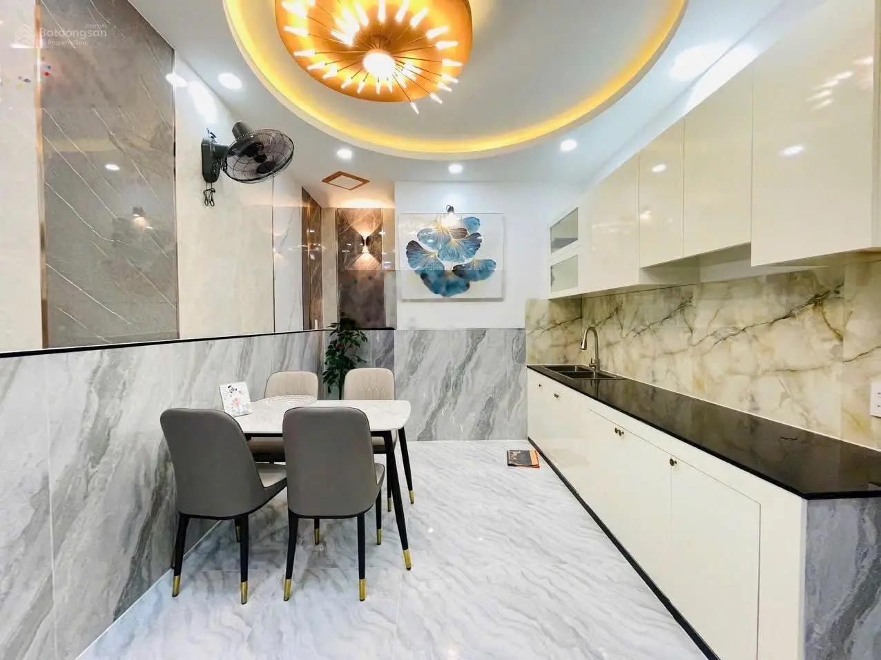 Bán nhà 3 tầng 4PN 4WC, 68m2 chỉ 2tỷ350 Nguyễn Tri Phương, P5, Q10. Gần ĐH Y Dược TPHCM. Sẵn sổ.