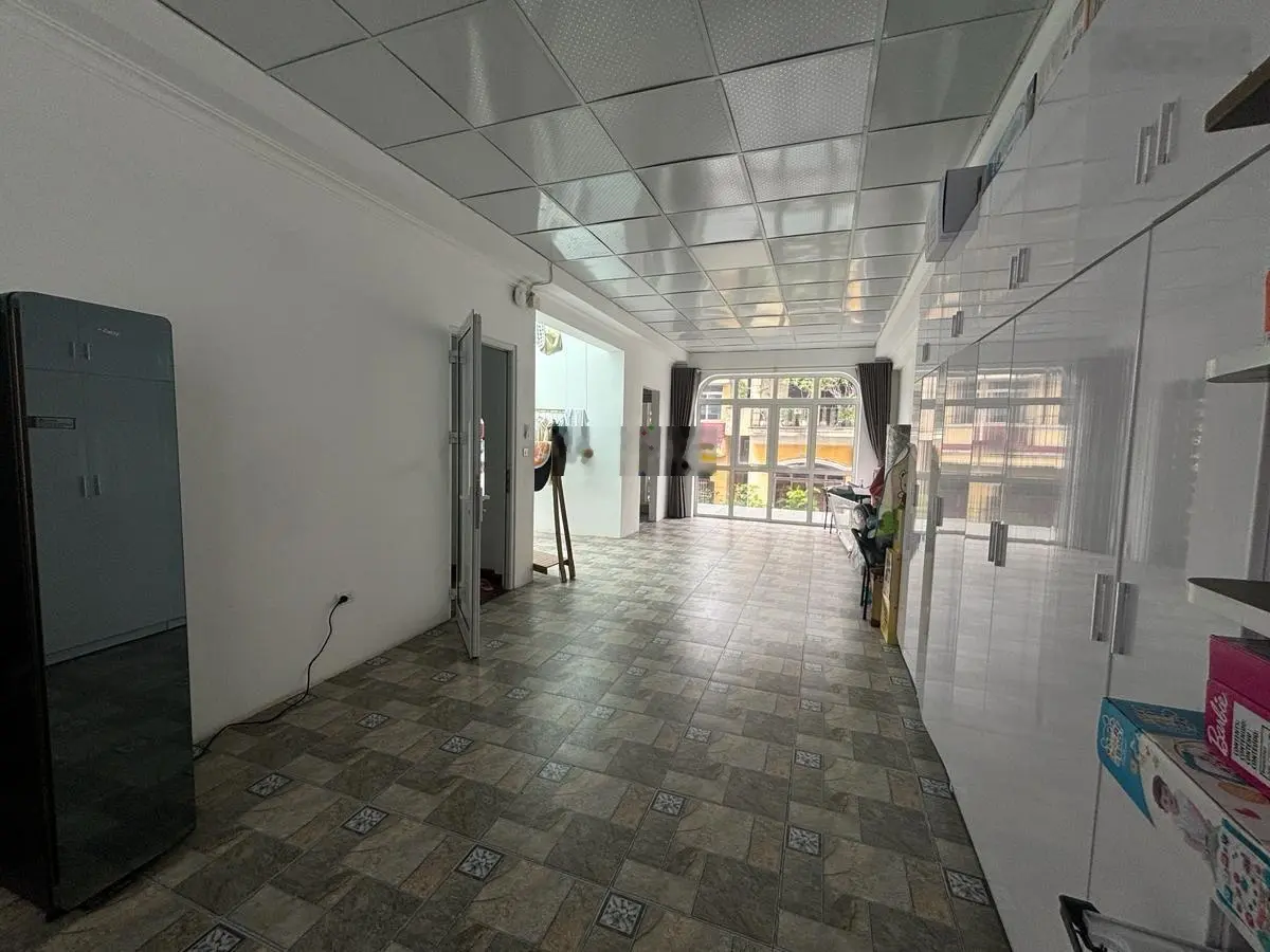 Bán nhà siêu vip Phùng Chí Kiên 164m2 x 3 tầng mặt tiền 11m ô tô tránh cực đỉnh khu dân trí cao