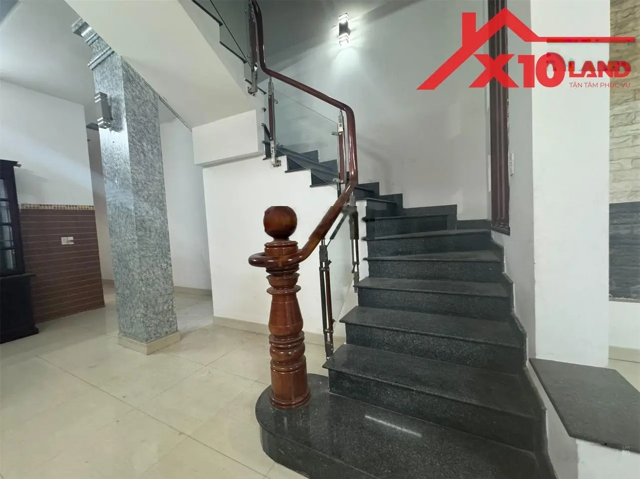 Bán nhà biệt thự ngay chợ 26, Tân Phong. 210m2 giá chỉ 5,3 tỷ