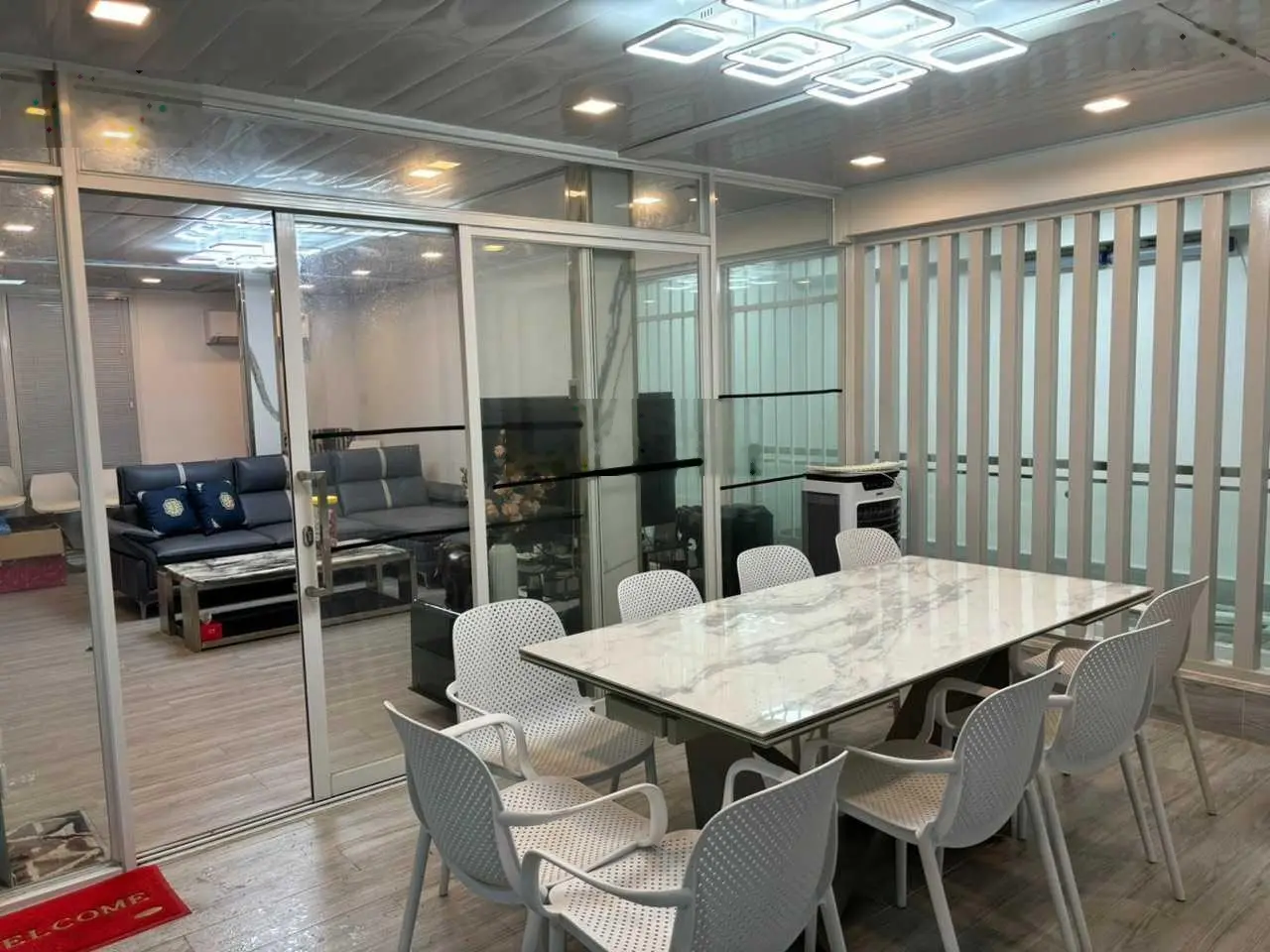 Bán căn hộ Satra Eximland, penthouse thông tầng, 4PN, 5WC, 344m2, full nội thất, SHR, giá 16 tỷ 5