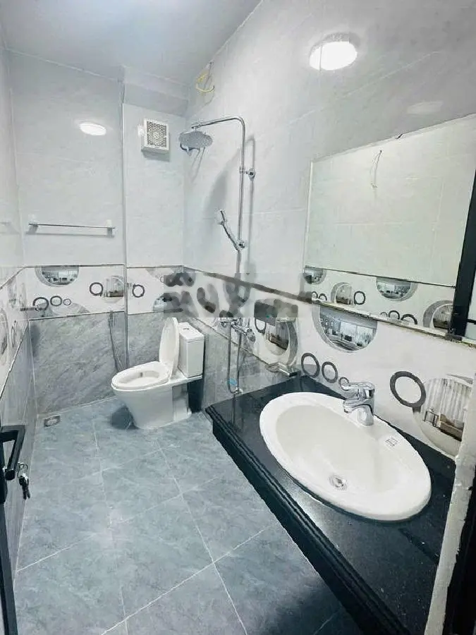 Bán nhà Yên Hòa, 51m2x5 tầng, 7 phòng ngủ, ngõ thông, gần phố. 9.25 tỷ