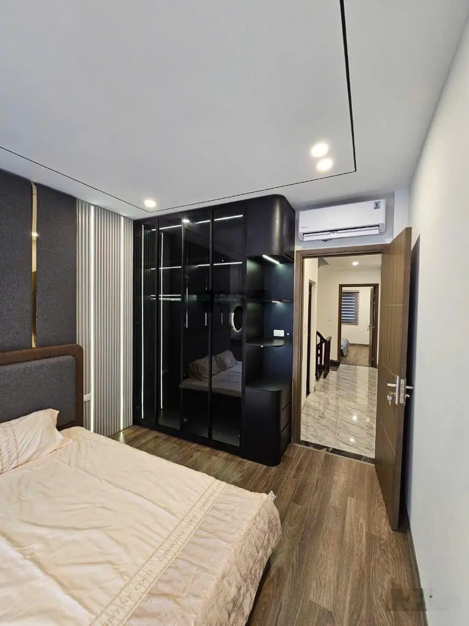 Bán nhà đẹp đại từ 47m2 x 5 tầng ngõ ô tô giá 7.9 tỷ gần hồ linh đàm