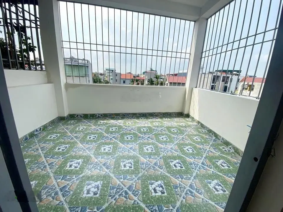 Nhà thiết kế cực đẹp 5T*33m2, ở luôn. Ngõ rộng 4m. Gần trục chính. Cạnh khu Gliximco-Giá chỉ 3,9 tỷ