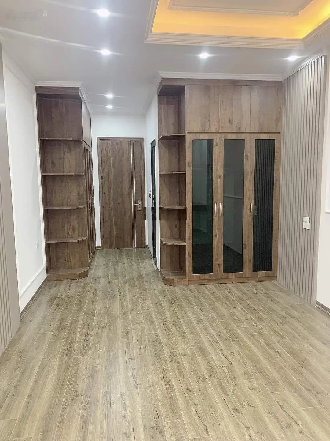BÁN NHÀ NGÕ 97 VĂN CAO_DT40m2_3 NHÀ RA OTO TRÁNH_MẶT NGÕ THÔNG_TT BA ĐÌNH_GIÁ 7,5 TỶ