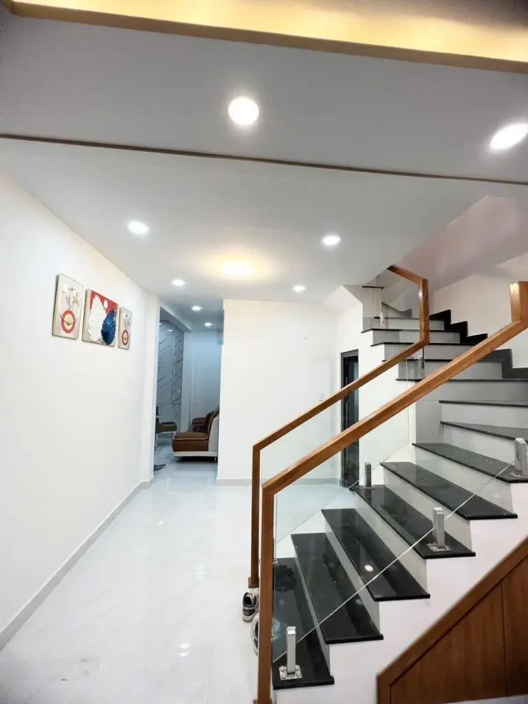 Bán nhà 1 trệt 1 lầu mới đẹp hẻm ô tô tới cửa phường Tăng Nhơn Phú B, Quận 9 giá nhỉnh 4 tỷ