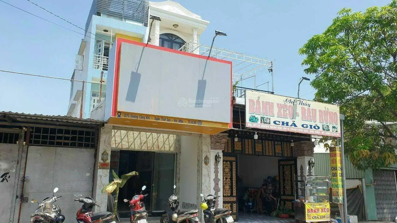 Bán Nhà 1 trệt 2 lầu + sân thượng trồng rau MT KDBB đường Dương Công Khi, gần Ngã 3 Giồng Hóc Môn