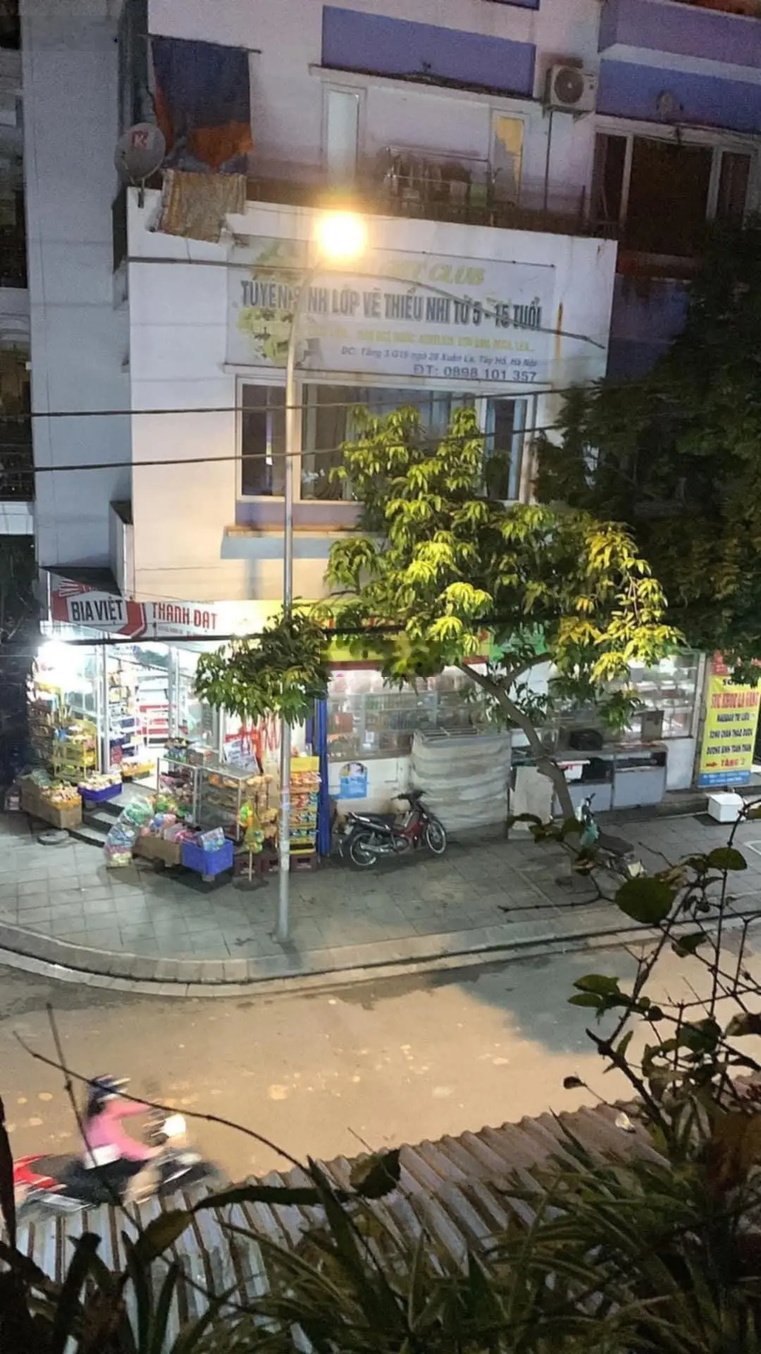 Cần bán gấp nhà phố Xuân La, Q. Tây Hồ 100 m2, 3 tầng, MT 6m, ô tô, 43 tỷ