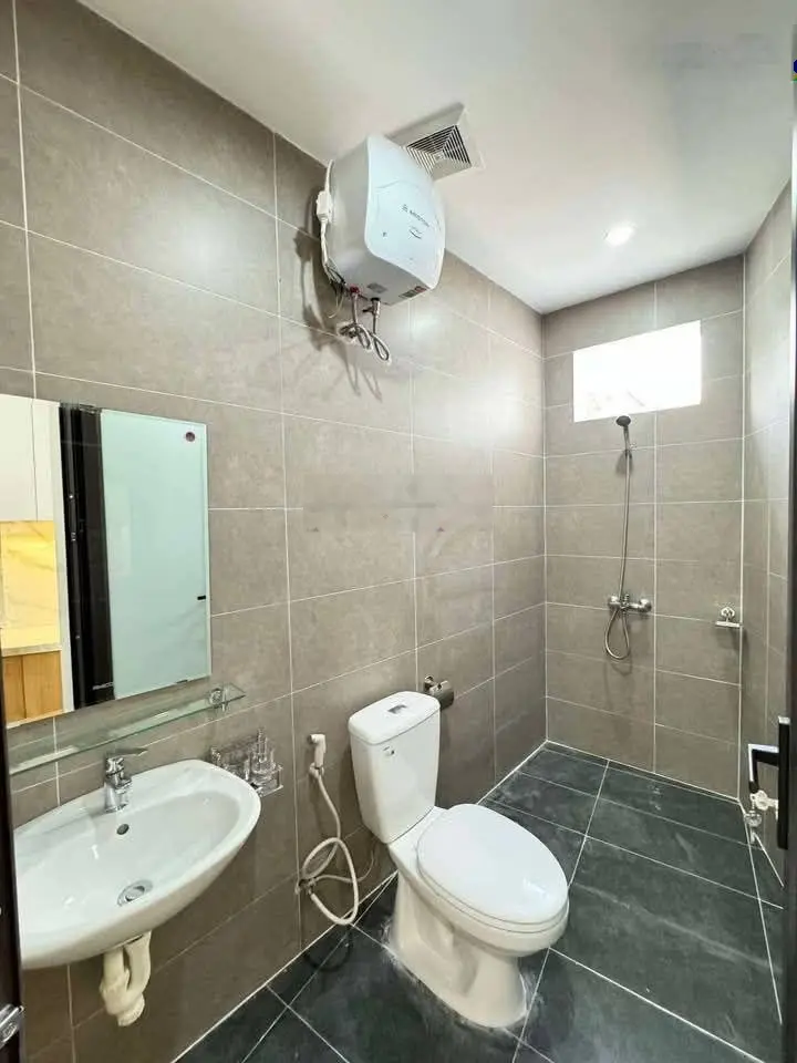 Bán nhà 2 tầng hẻm xe tải gần Kha Vạn Cân Thủ Đức. 70m2. 4 tỷ 6