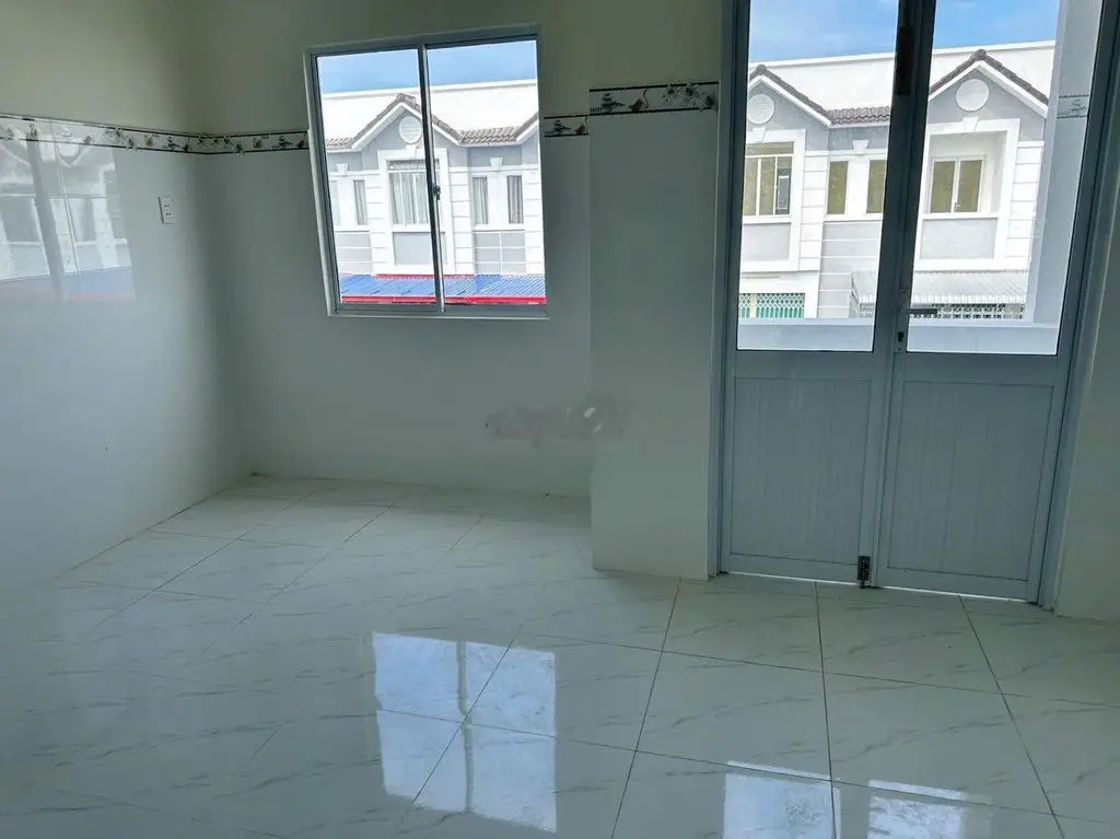 Căn hoàn thiện các trường chuyên Nguyễn Thiện Thành 100m