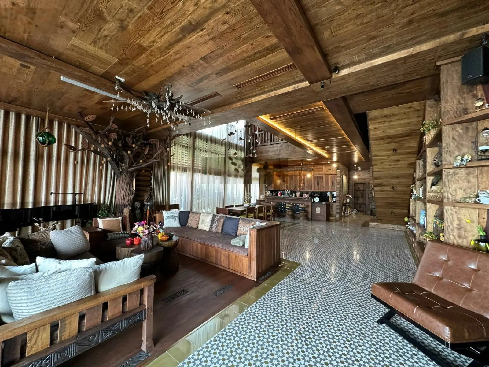 Duplex siêu đẹp Golden Palace Mễ Trì, DT 670m2, thiết kế 6N, 5W. Giá 46,9 tỷ full nội thất