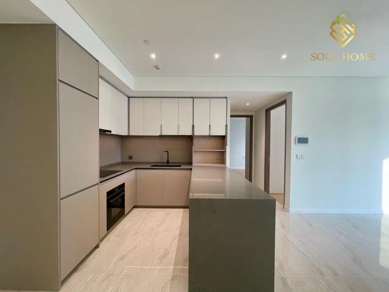 Bán căn 2 phòng ngủ tầng cao, view sông, quận 1, giá tốt nhất thị trường. Hotline: 0941 230 ***