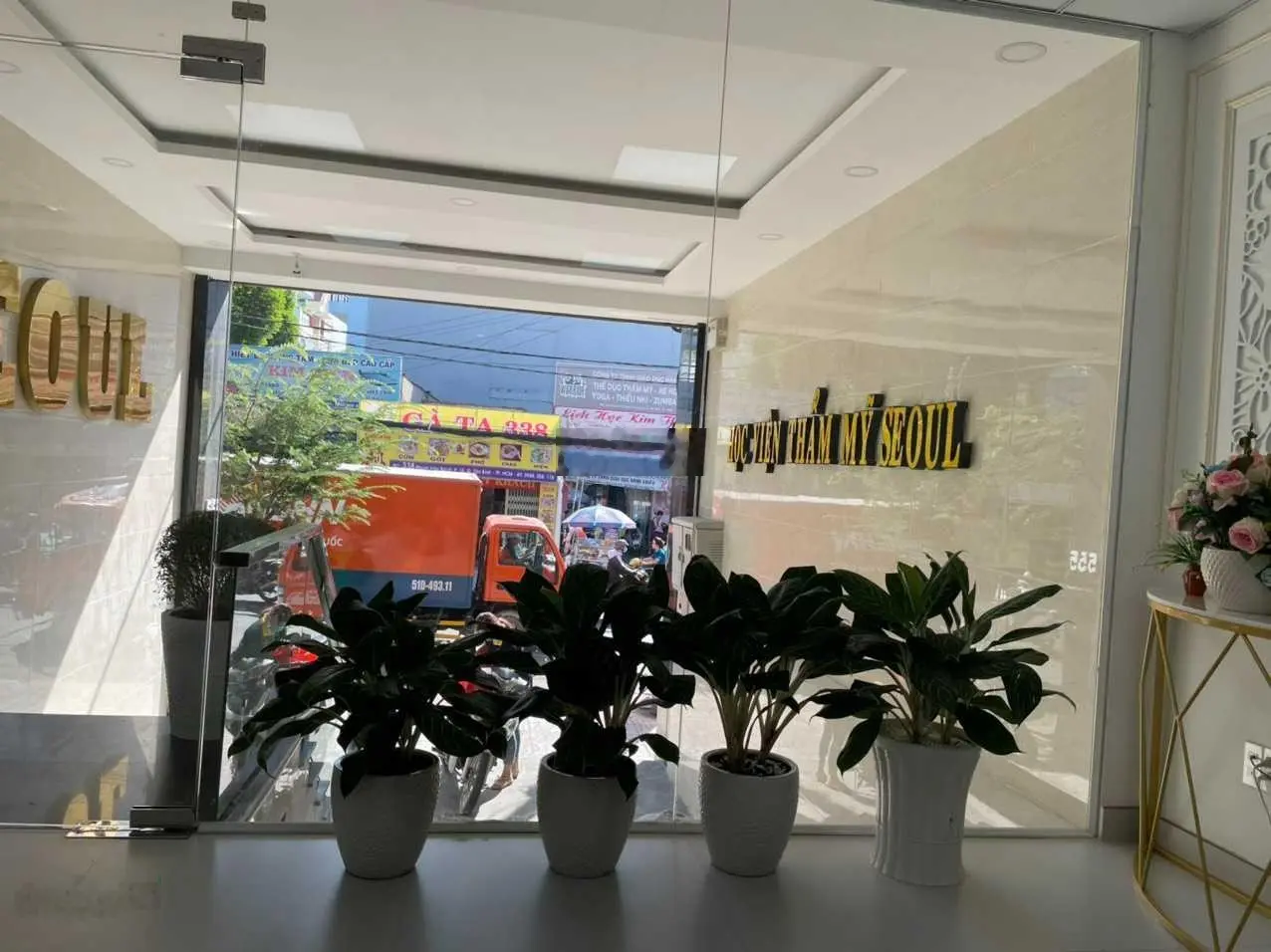 Bán tòa nhà văn phòng building mặt tiền Phạm Văn Bạch, Tân Bình. Hầm, trệt lửng+5 lầu. Giá 36 tỷ