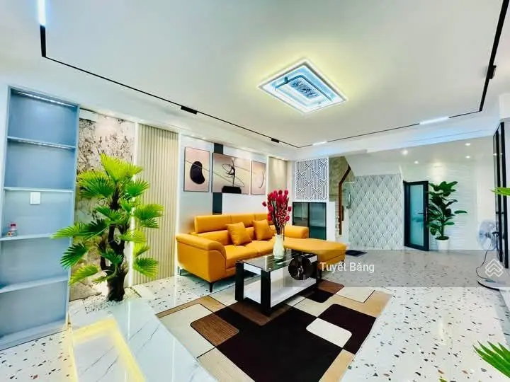 Nhà đẹp giá rẻ ngay đường Hoàng Hữu Nam,Long Thạnh Mỹ,Quận 9.Gía chỉ 3 tỷ 2.Gần Golf Thủ Đức