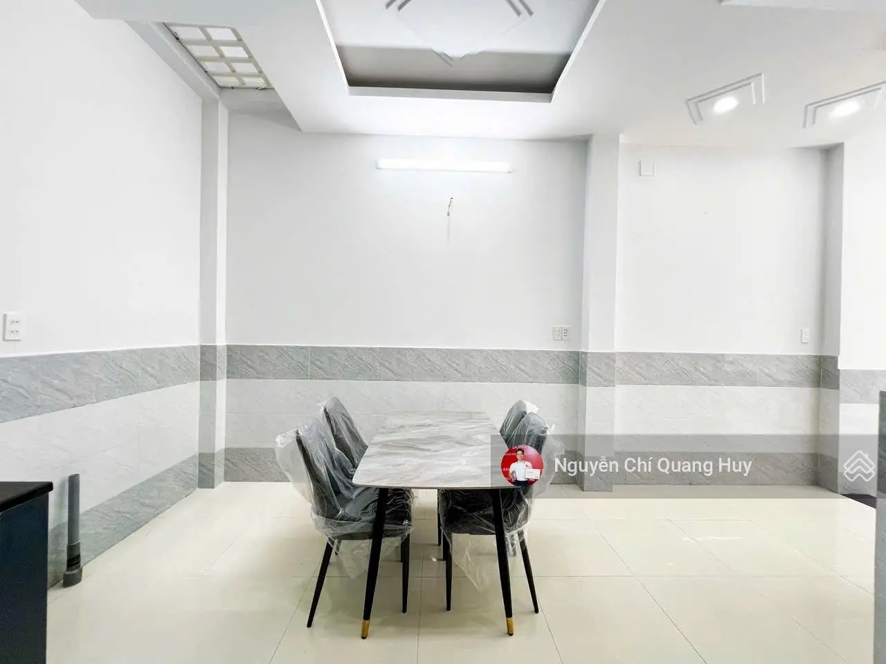 Nhà Phố hiện đại mới - hẻm 1806 Huỳnh Tấn Phát cách Q7 300m - 4m x 12m -Sổ hồng riêng - Giá 5,75 tỷ