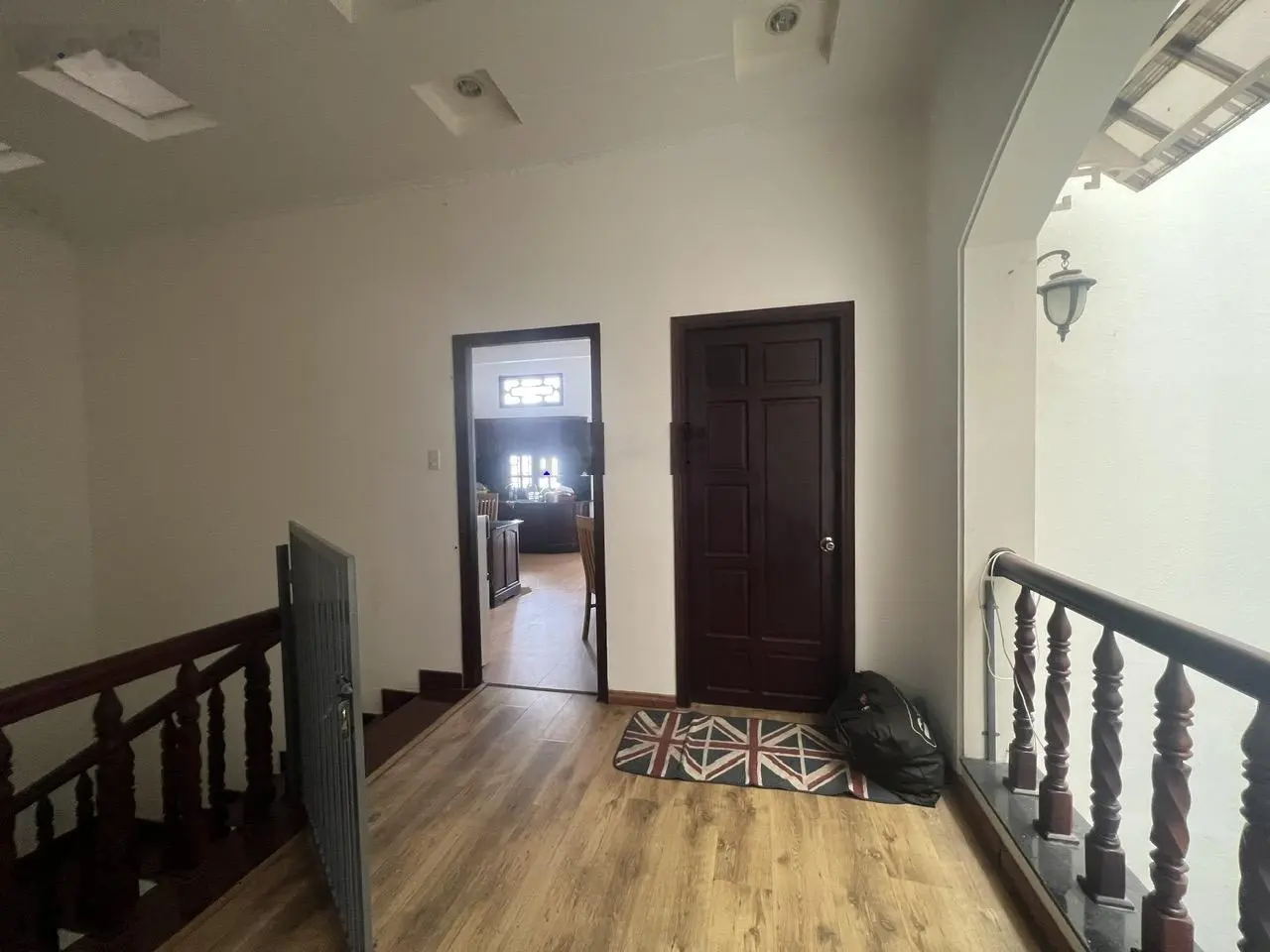 Bán nhà đường Xuân Thủy KDC Hồng Phát