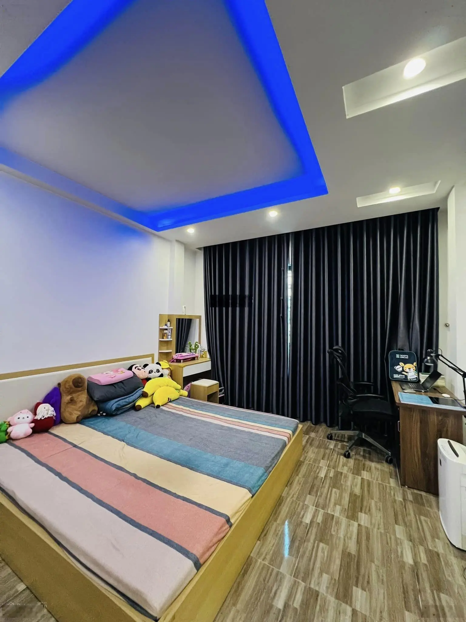 Nhà dân xây 3 tầng tại Sở Dầu, Hồng Bàng 47m2, ô tô đậu cửa chỉ khoảng 3 tỷ x
