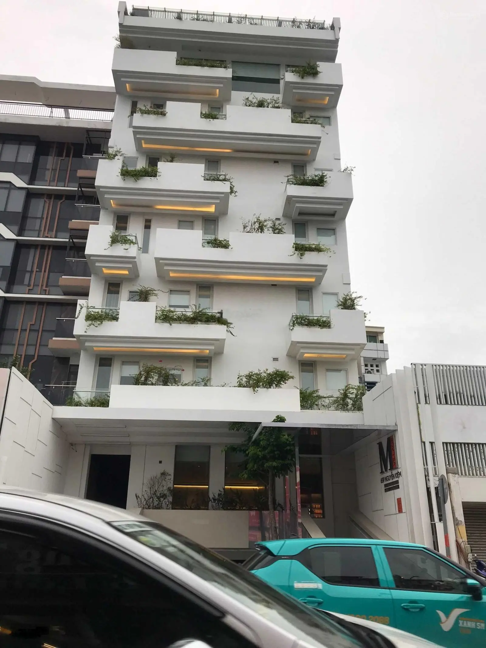 Bán nhà mặt tiền thương hiệu Cao Thắng, Q.3, - DT: 12x20m - 6 tầng - HĐT: 360tr/tháng. Giá 74 tỷ