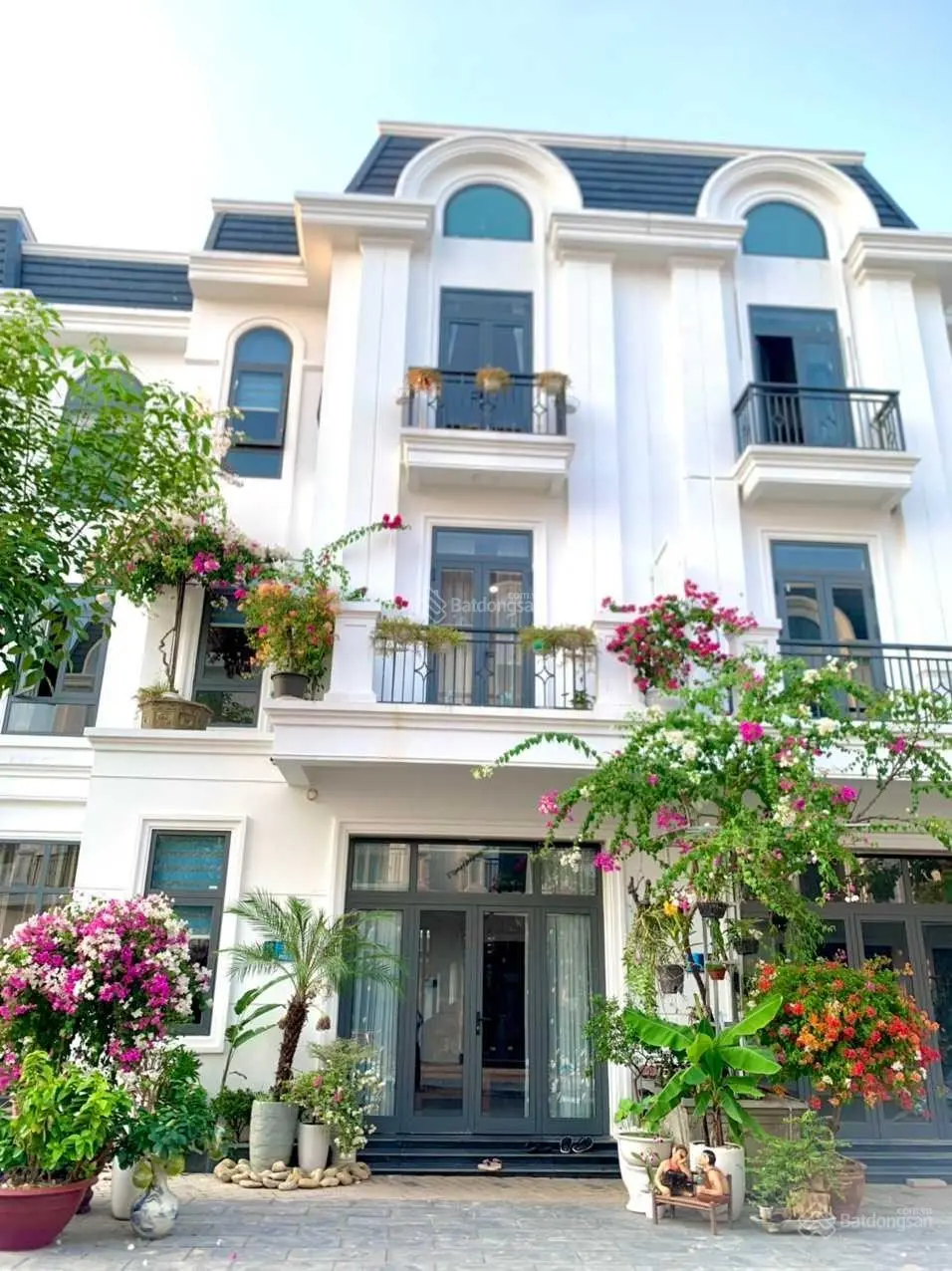 Ra mắt quỹ căn chuyển nhượng 20 căn shophouse và liền kề siêu đẹp tại Crown Villas