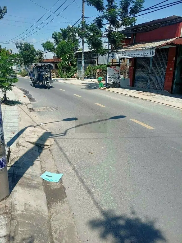 Bán đất mặt tiền nhựa ngay chợ, trường học, DT 5x20m, giá 2.9 tỷ