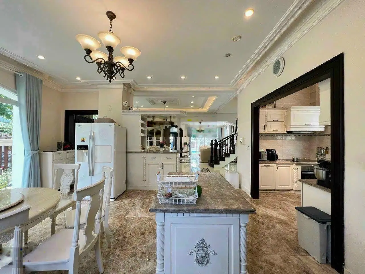 Bán nhanh biệt thự có hồ bơi giá tốt nhất Phú Mỹ Hưng Quận 7