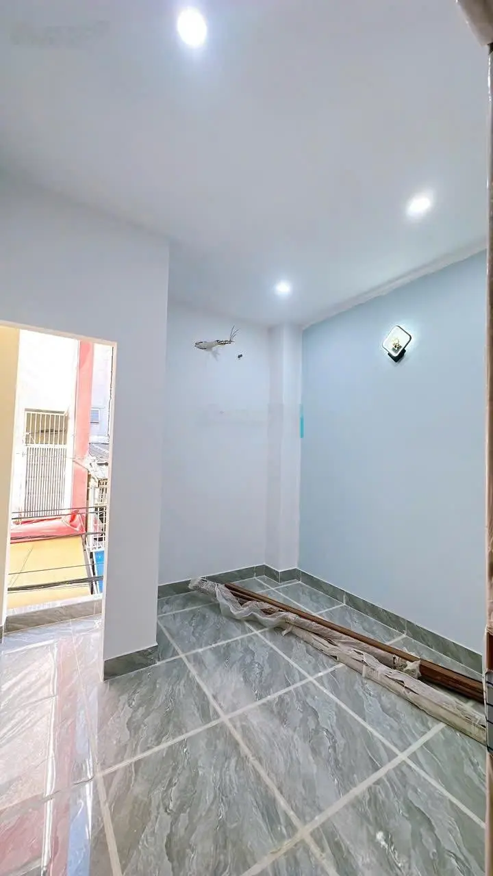 Xe hơi đỗ cửa- 4 Tầng- Khu đường số F4Q4 - 2 MT hẻm trước sau- Giá 7t850