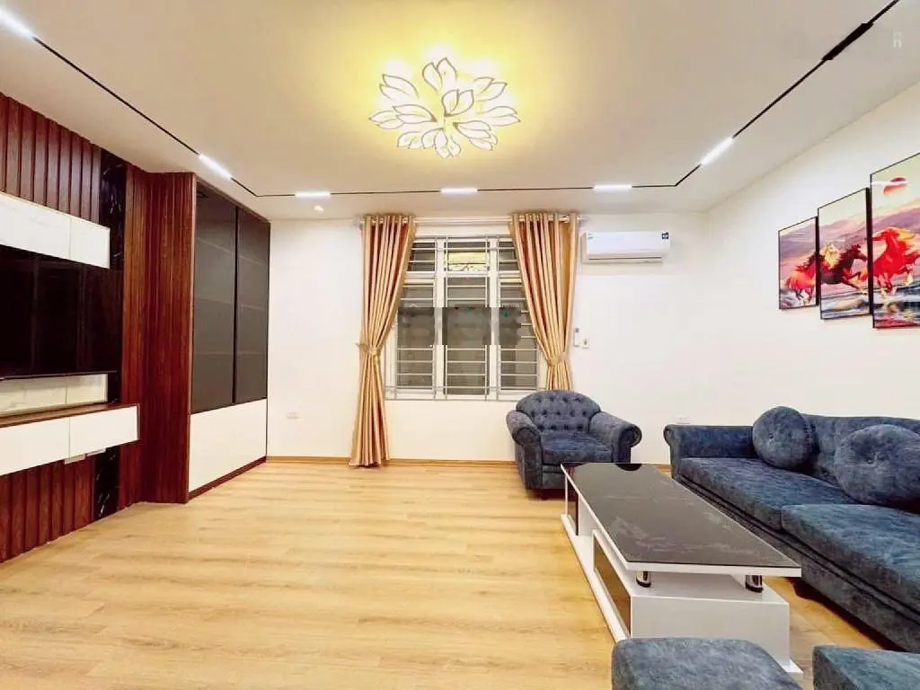 Dịch Vọng , 6 tầng , lô góc 2 thoáng , full nội thất , ôtô đỗ 30m , 7,25 tỷ có thương lượng .