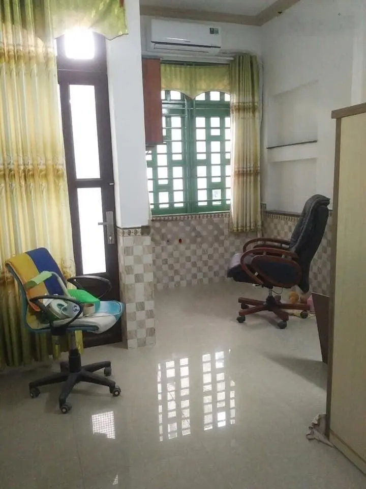 Bán gấp căn nhà 1 trệt 1 lầu 104m2 đường Nguyễn Thị Lắng, Tân Phú Trung, Củ Chi, giá 1 tỷ 4, sổ sẵn